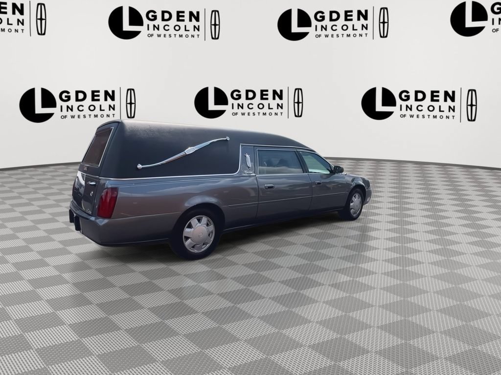 Used 2002 Cadillac De Ville Hearse FWD image 8