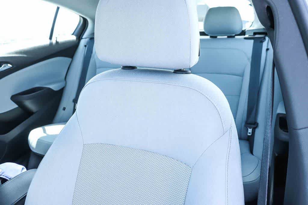 Used 2019 Chevrolet Cruze LS w/ LS Convenience Package FWD image 26
