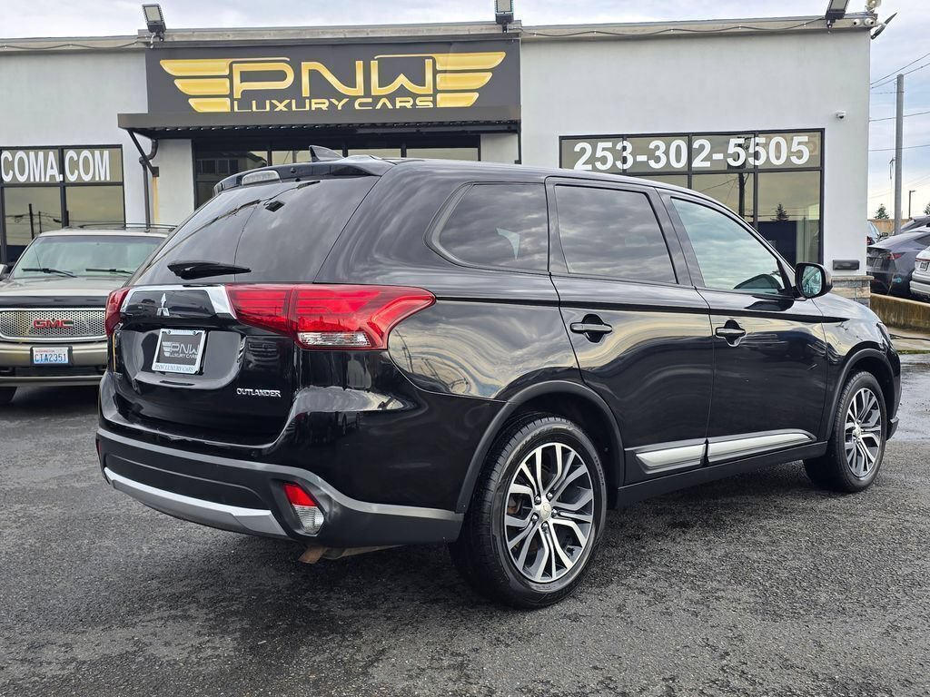 Used 2018 Mitsubishi Outlander ES FWD image 7