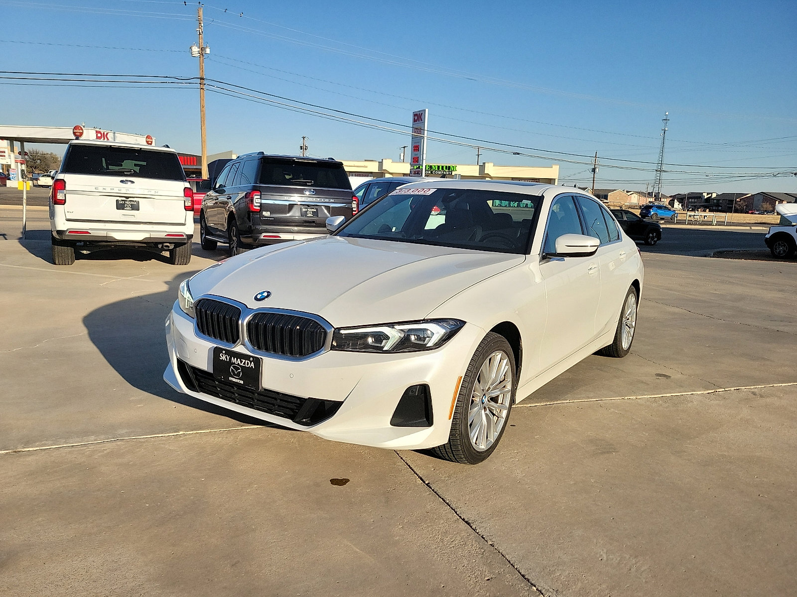 Used 2024 BMW 330i Sedan image 3