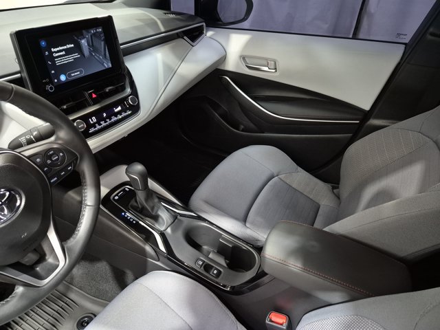 Used 2025 Toyota Corolla SE FWD image 25