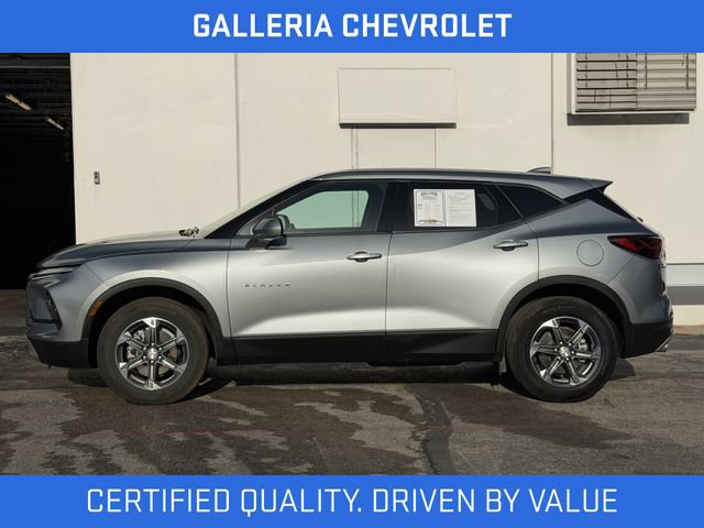 Used 2026 Chevrolet Blazer LT FWD image 4