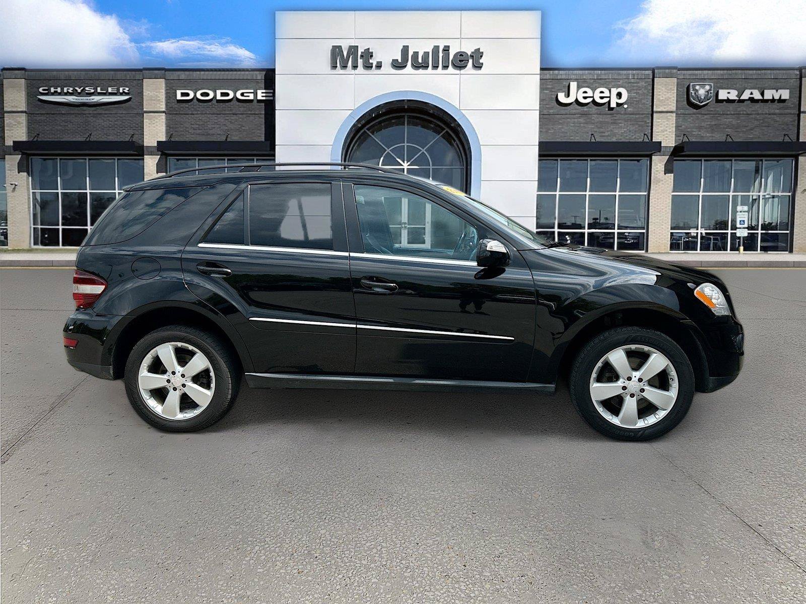Used 2010 Mercedes-Benz ML 350 4MATIC image 3
