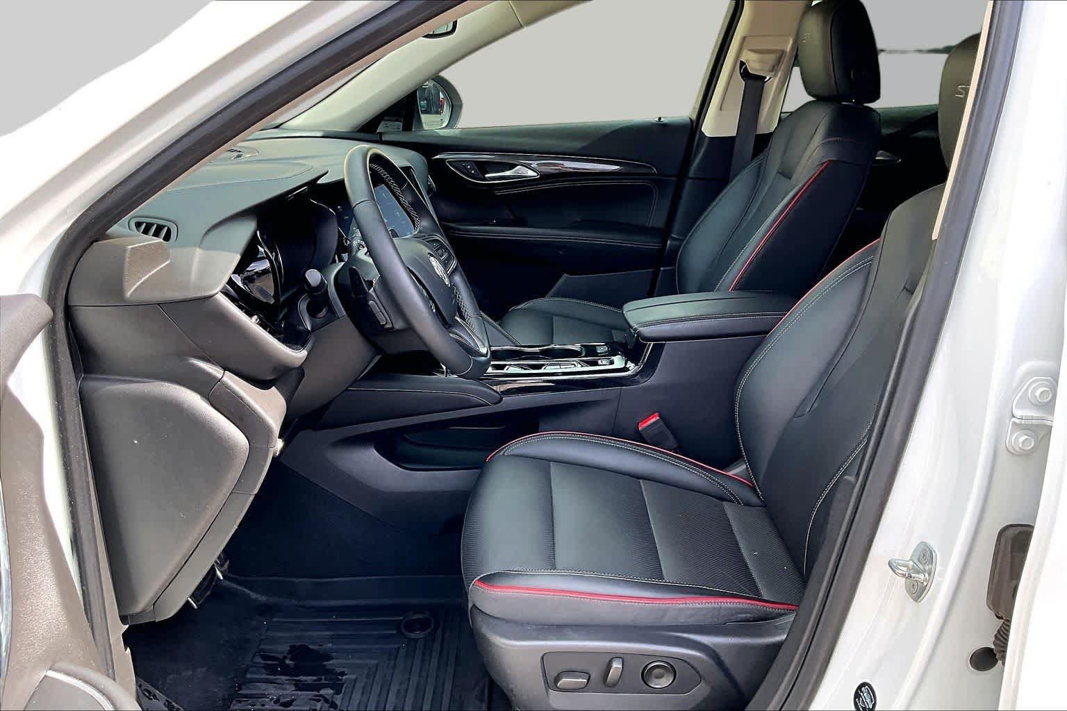 Used 2022 Buick Envision Essence w/ Sport Touring Package FWD image 10