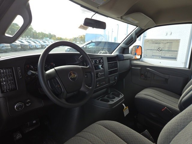 New 2025 Chevrolet Express 2500 Extended image 12