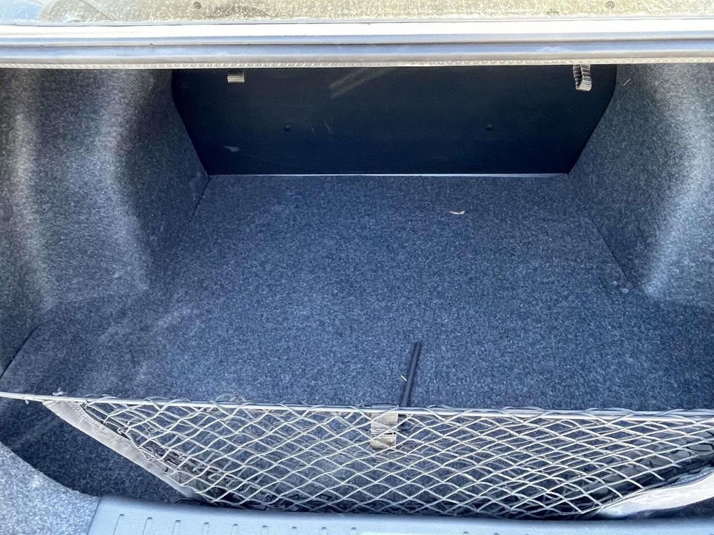 Used 2025 Nissan Versa S w/ Trunk Package image 10