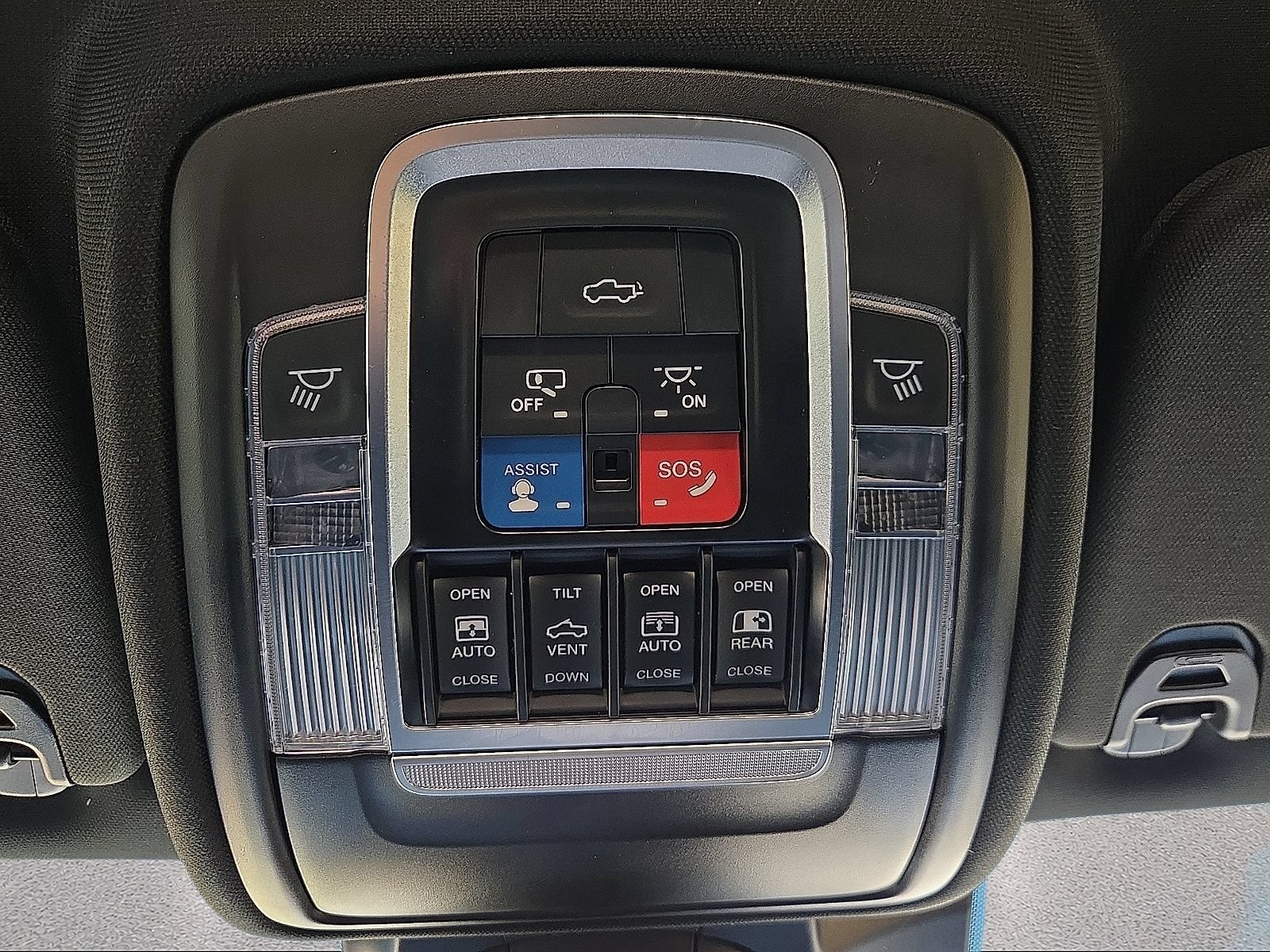 Used 2022 RAM 1500 TRX w/ TRX Level 2 Equipment Group AWD/4WD image 21