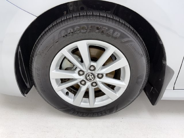 Used 2026 Toyota Camry LE w/ Convenience Package FWD image 7