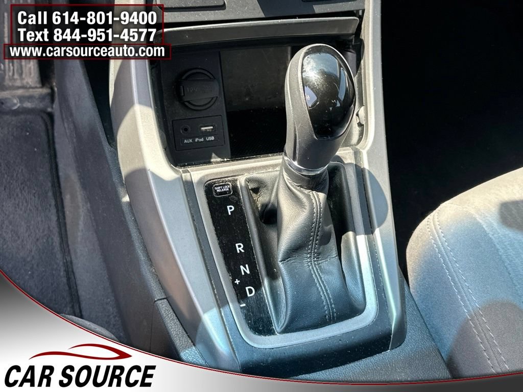 Used 2016 Hyundai Elantra SE w/ Option Group 02 FWD image 19