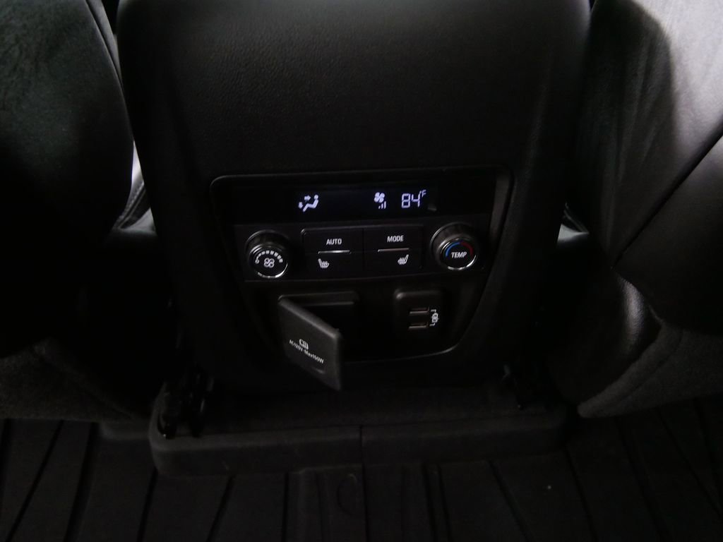 Used 2024 Buick Enclave Avenir w/ Avenir Technology Package image 23