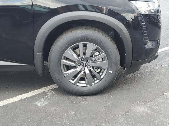 New 2026 Nissan Pathfinder S image 9