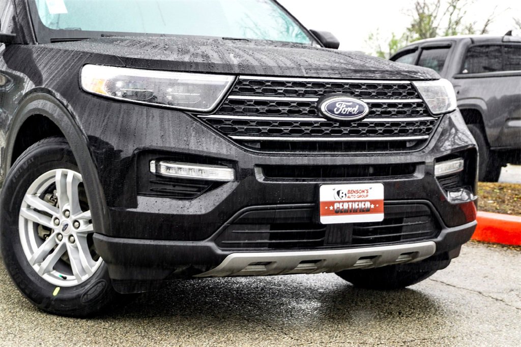 Used 2023 Ford Explorer XLT w/ Equipment Group 202A image 3