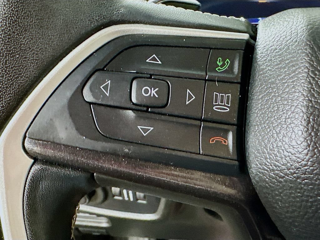 Used 2022 Jeep Grand Cherokee Altitude RWD image 22