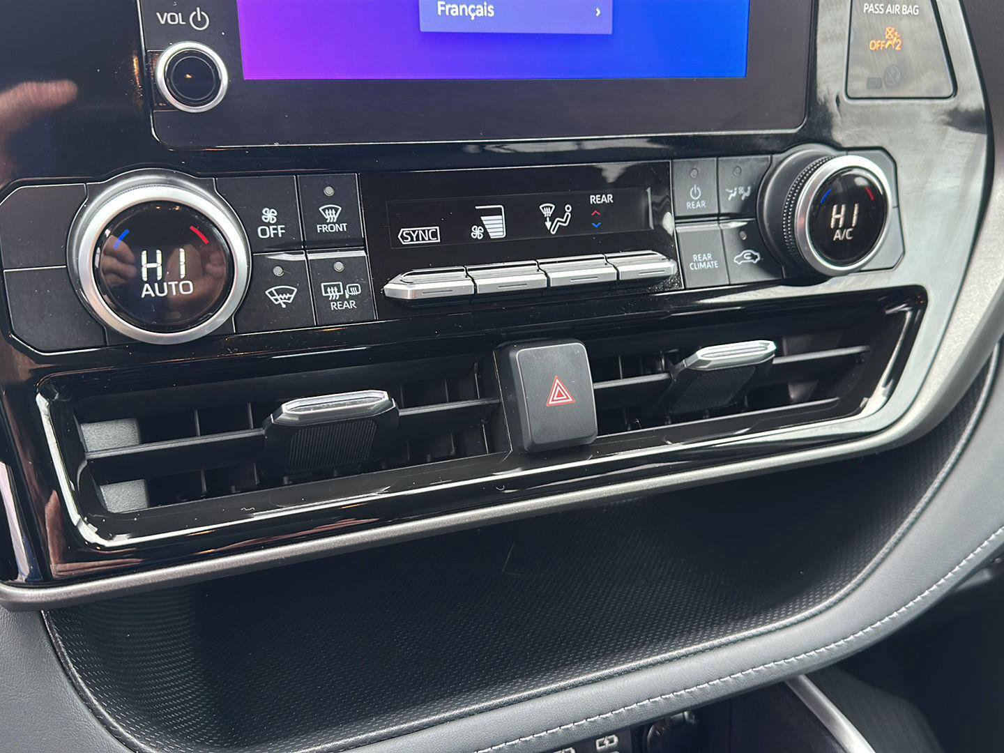 Used 2023 Toyota Highlander LE image 22