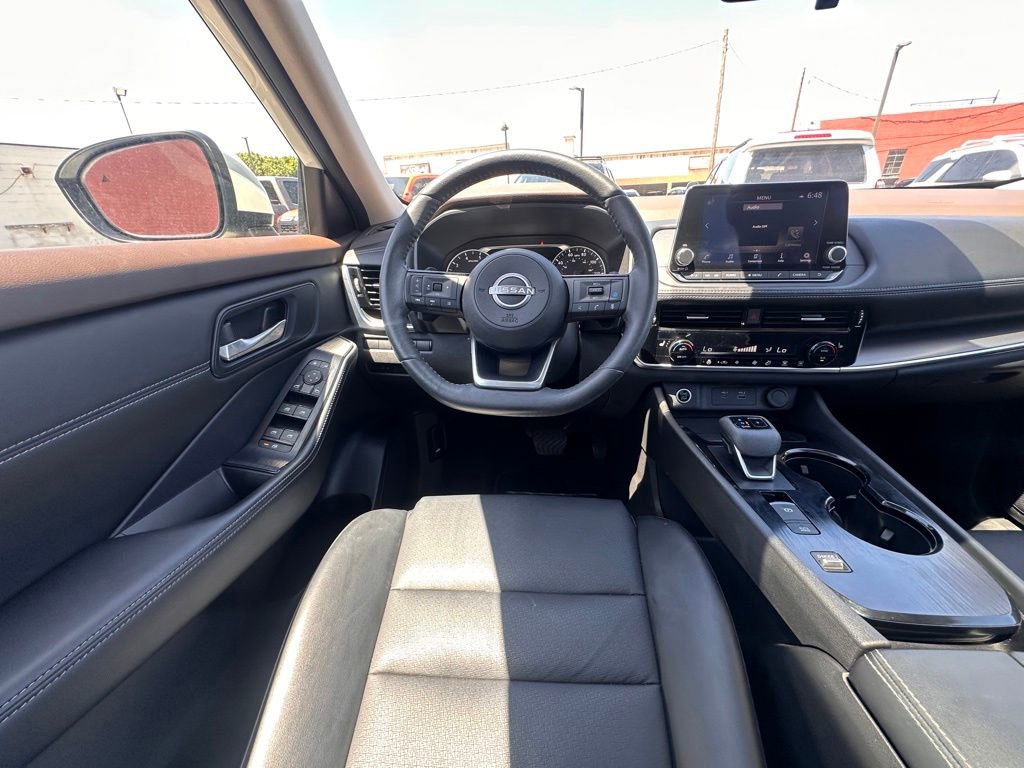 Certified 2022 Nissan Rogue SV w/ SV Premium Package FWD image 17