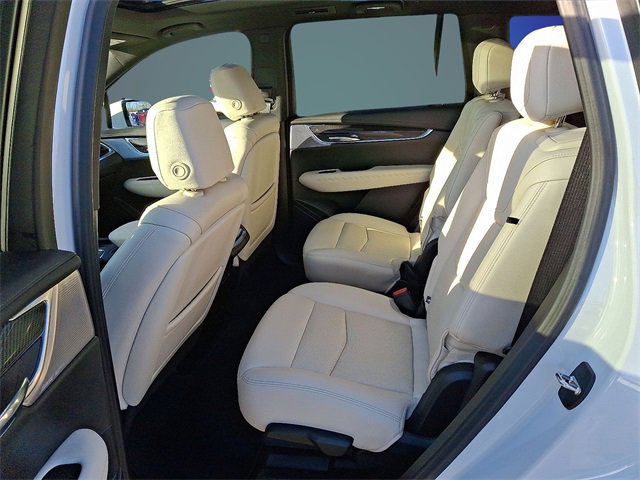 Certified 2023 Cadillac XT6 Sport w/ Technology Package image 7