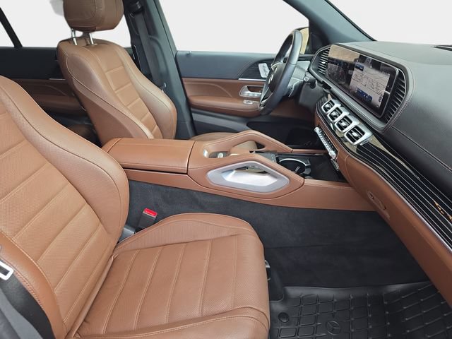 Used 2024 Mercedes-Benz GLS 450 4MATIC image 12