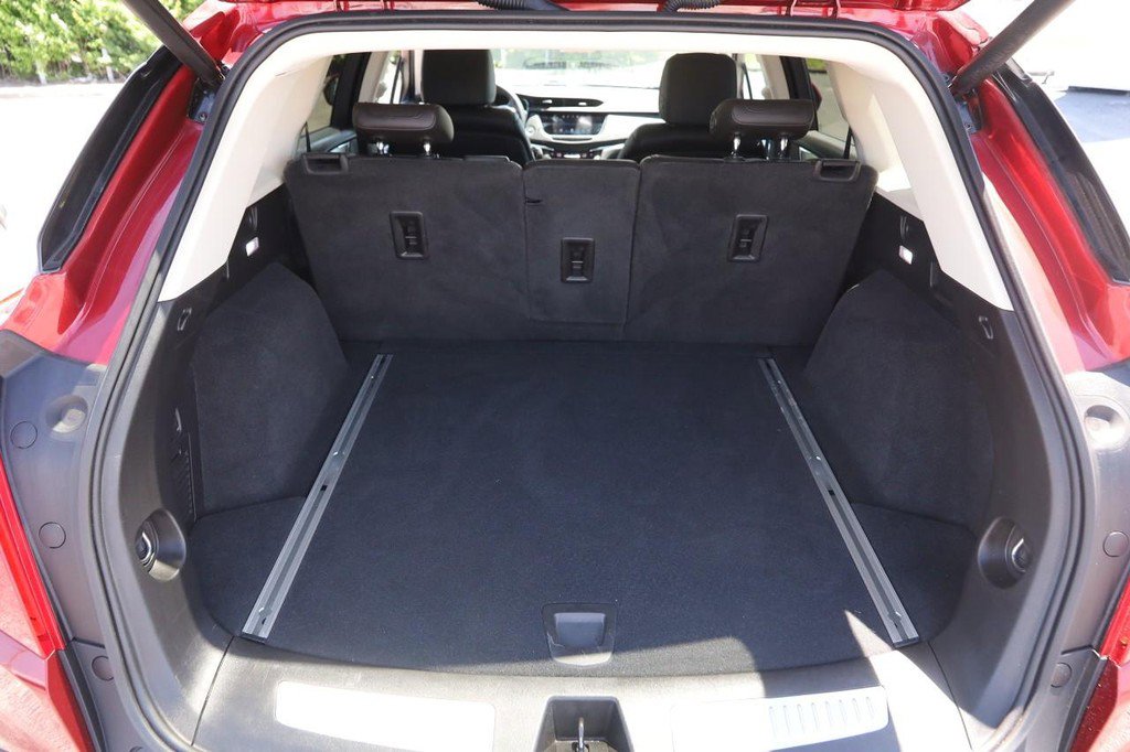 Used 2019 Cadillac XT5 Luxury AWD/4WD image 7