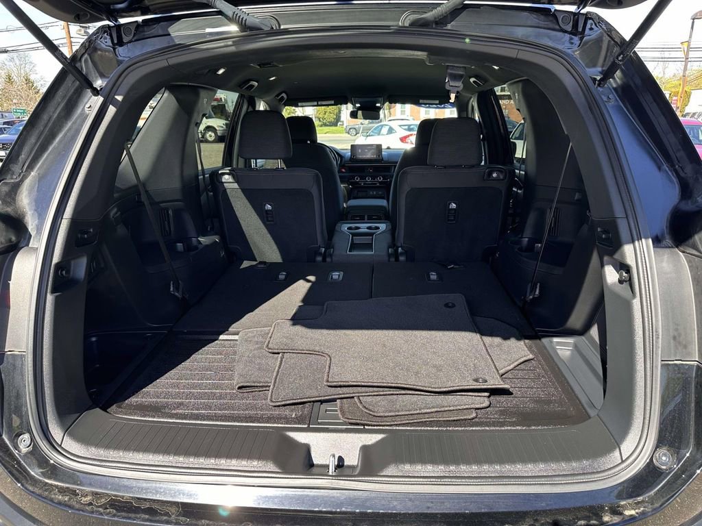 Used 2023 Honda Pilot Sport image 7