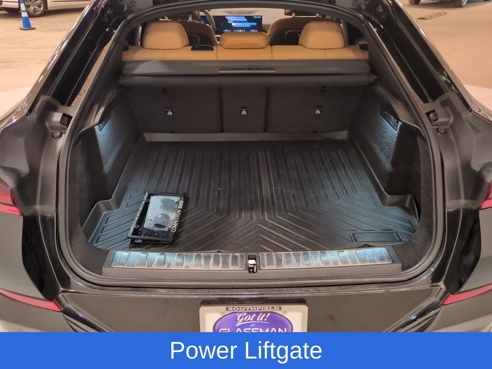 Used 2024 BMW X6 xDrive40i w/ Premium Package image 13