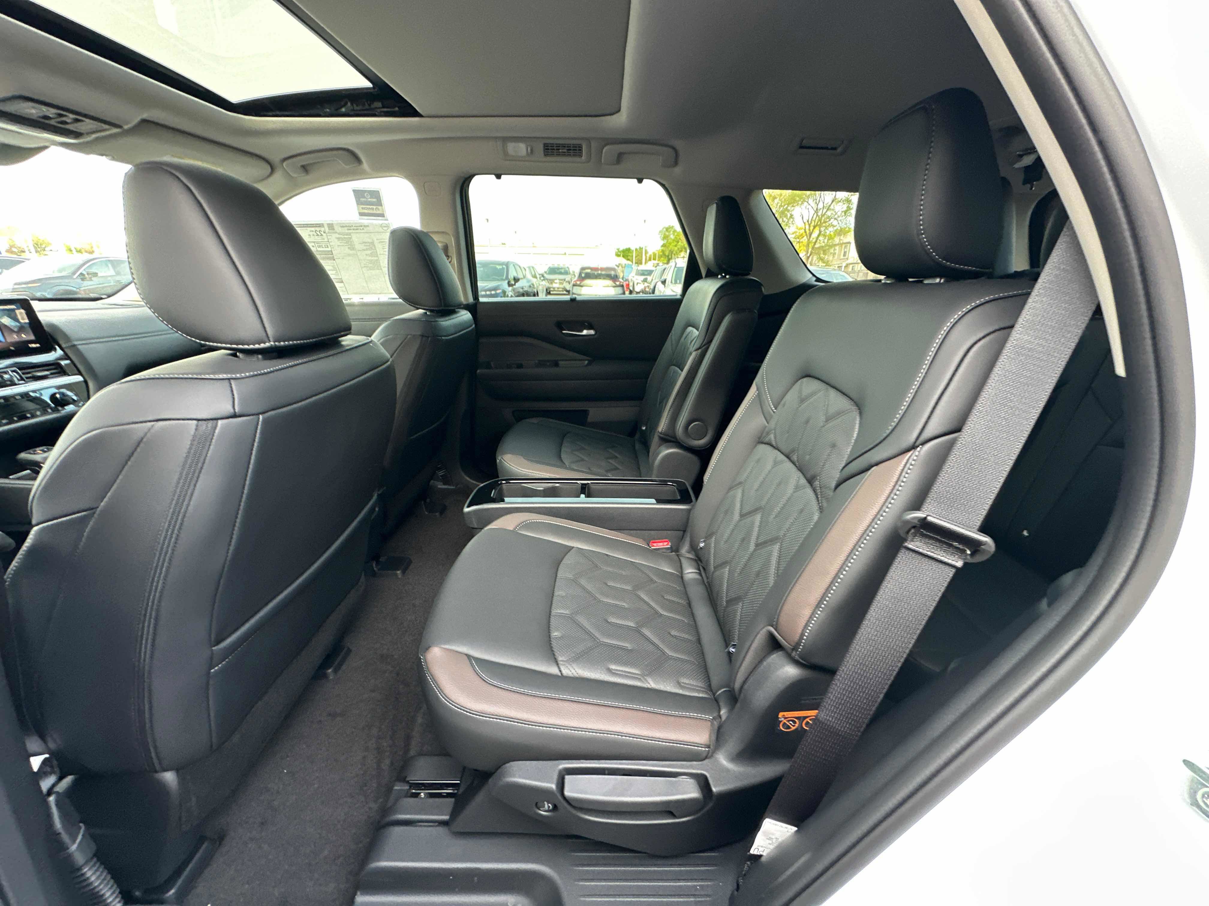 New 2026 Nissan Pathfinder Platinum AWD/4WD image 26