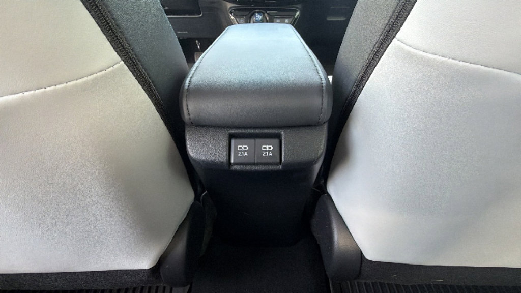 Used 2022 Toyota Prius XLE w/ Advanced Technology Package FWD image 25