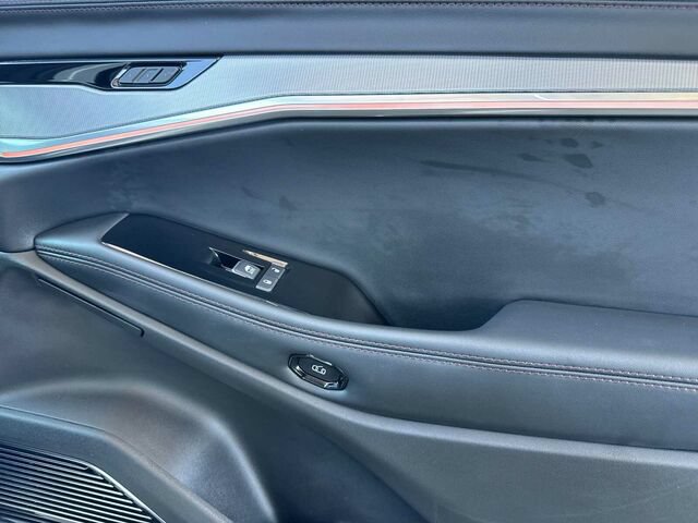 Used 2025 Jeep Wagoneer S Launch Edition AWD/4WD image 22