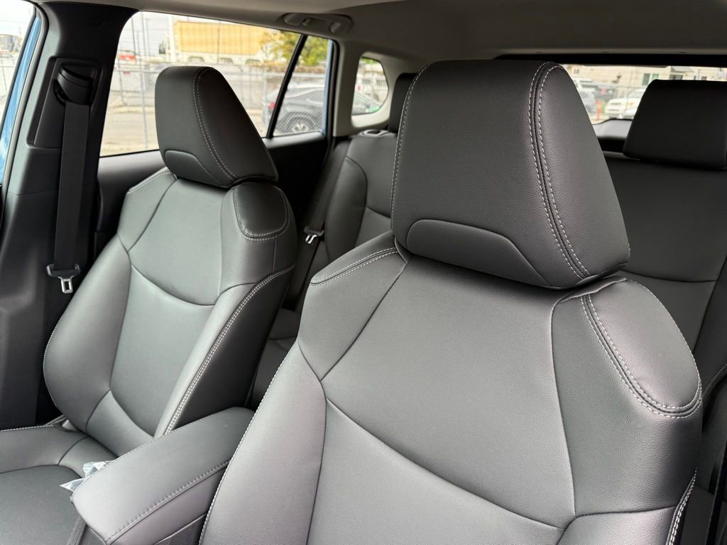 Certified 2026 Toyota Corolla Cross XLE image 22