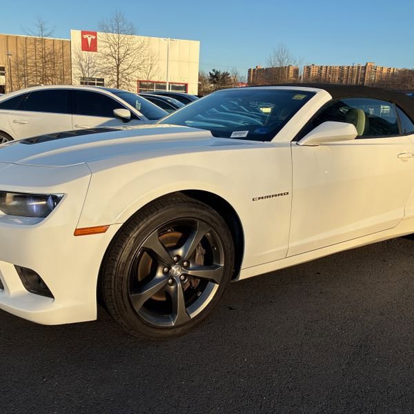 Used 2014 Chevrolet Camaro SS w/ RS Package image 4