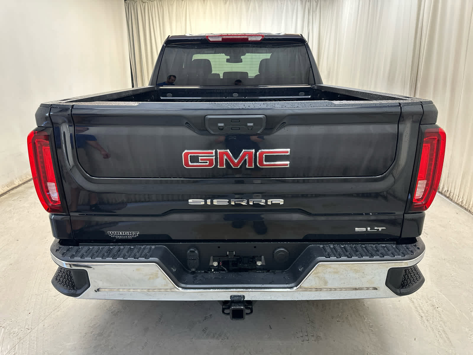 New 2026 GMC Sierra 1500 SLT w/ SLT Convenience Package image 7