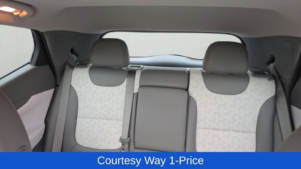 Used 2023 Chevrolet Bolt EUV Premier w/ Sun & Sound Package FWD image 12