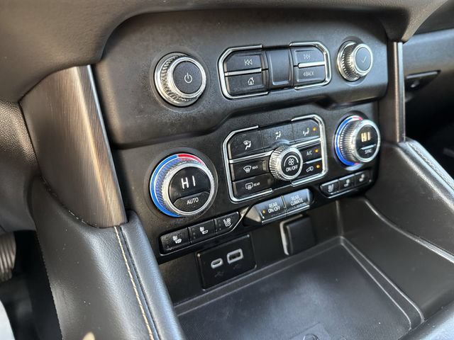 Used 2023 GMC Yukon AT4 w/ AT4 Premium Plus Package AWD/4WD image 31