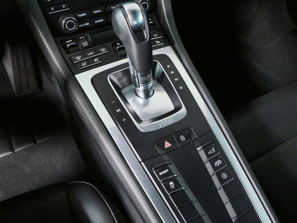 Certified 2019 Porsche 718 Cayman RWD image 18
