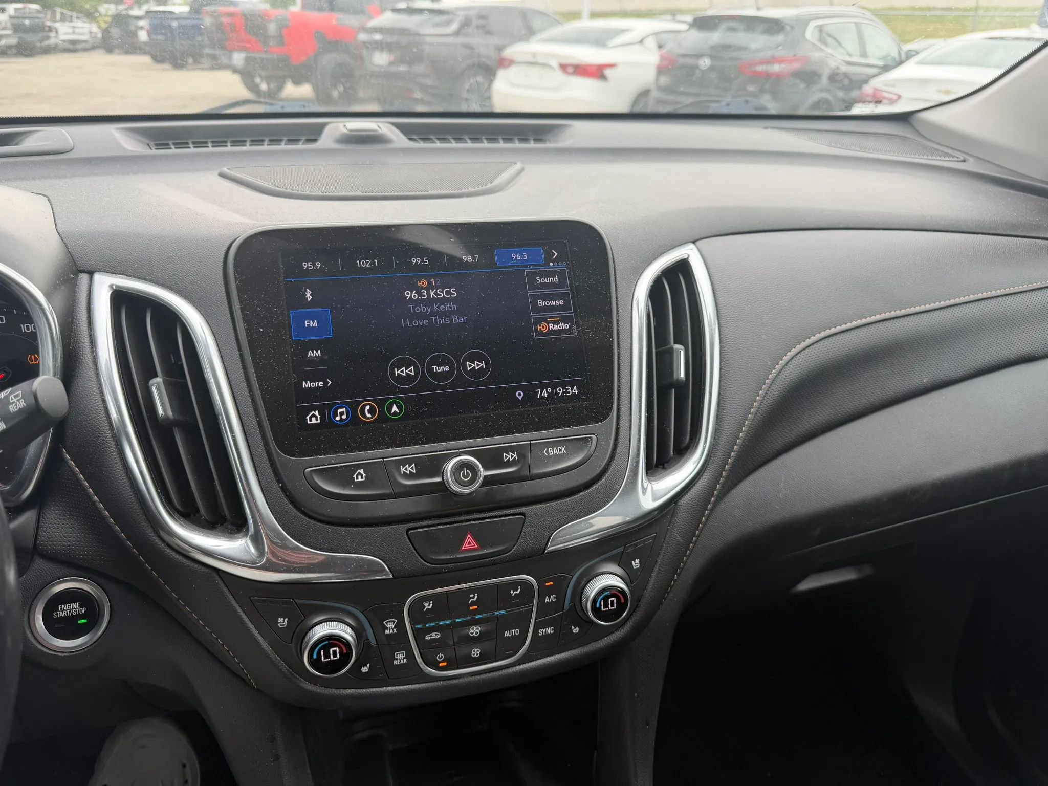 Used 2019 Chevrolet Equinox Premier FWD image 12