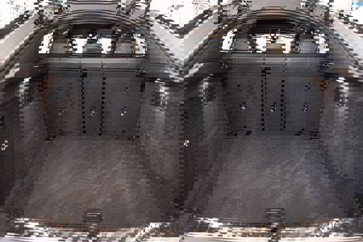 Used 2025 BMW X6 M Competition w/ Executive Package image 16