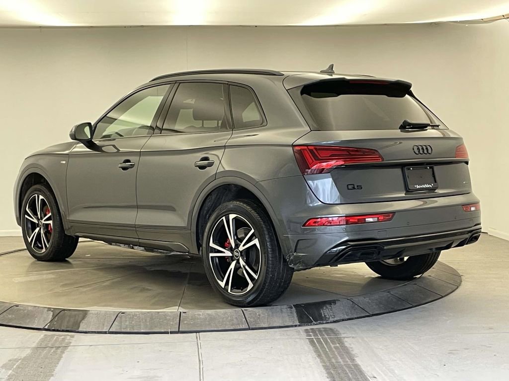 Certified 2025 Audi Q5 2.0T Premium Plus w/ Premium Plus Package image 3