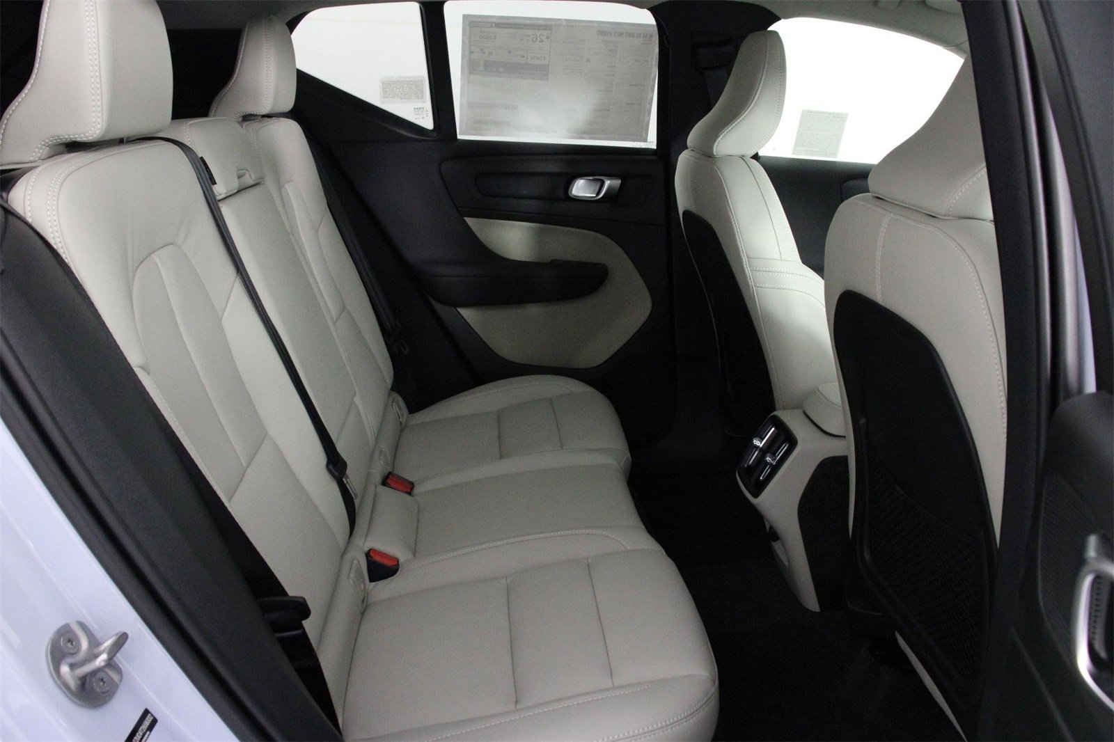 New 2026 Volvo XC40 B5 Plus w/ Protection Package Premier image 11