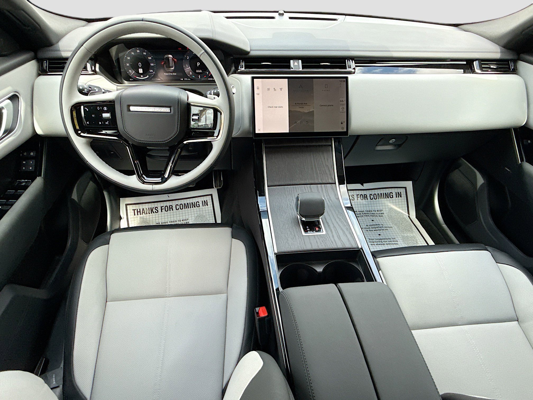 New 2026 Land Rover Range Rover Velar Dynamic SE AWD/4WD image 15