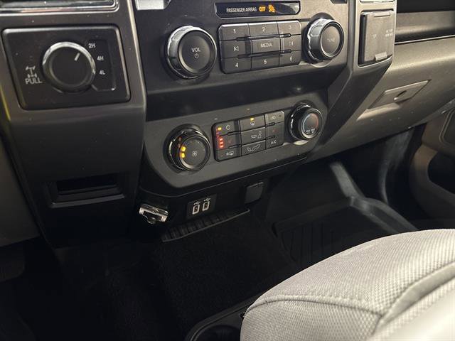 Used 2019 Ford F150 XLT w/ Equipment Group 302A Luxury image 12