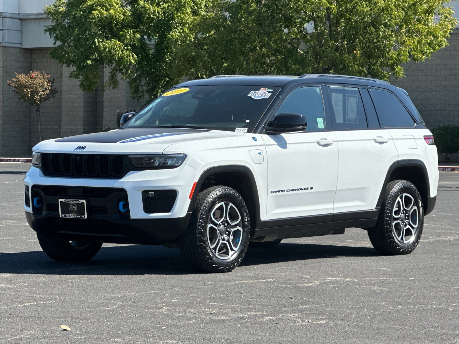 Used 2023 Jeep Grand Cherokee Trailhawk w/ Luxury Tech Group III AWD/4WD image 8