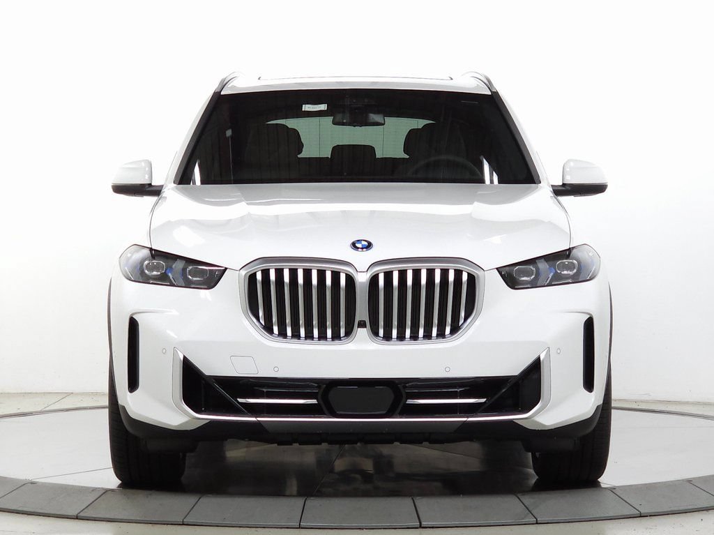 Used 2026 BMW X5 xDrive50e w/ Climate Comfort Package AWD/4WD image 2