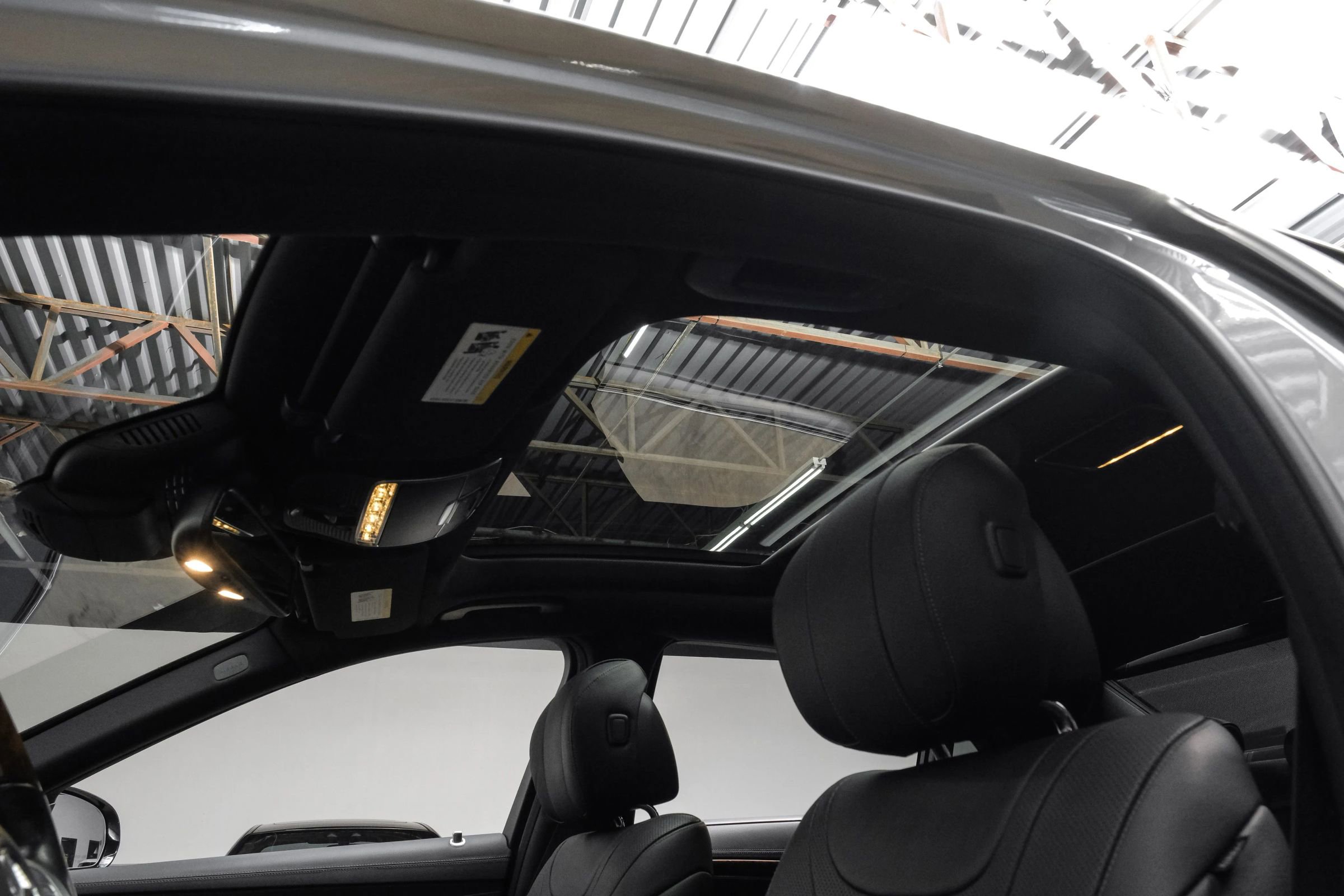 Used 2014 Mercedes-Benz S 550 Sedan image 5