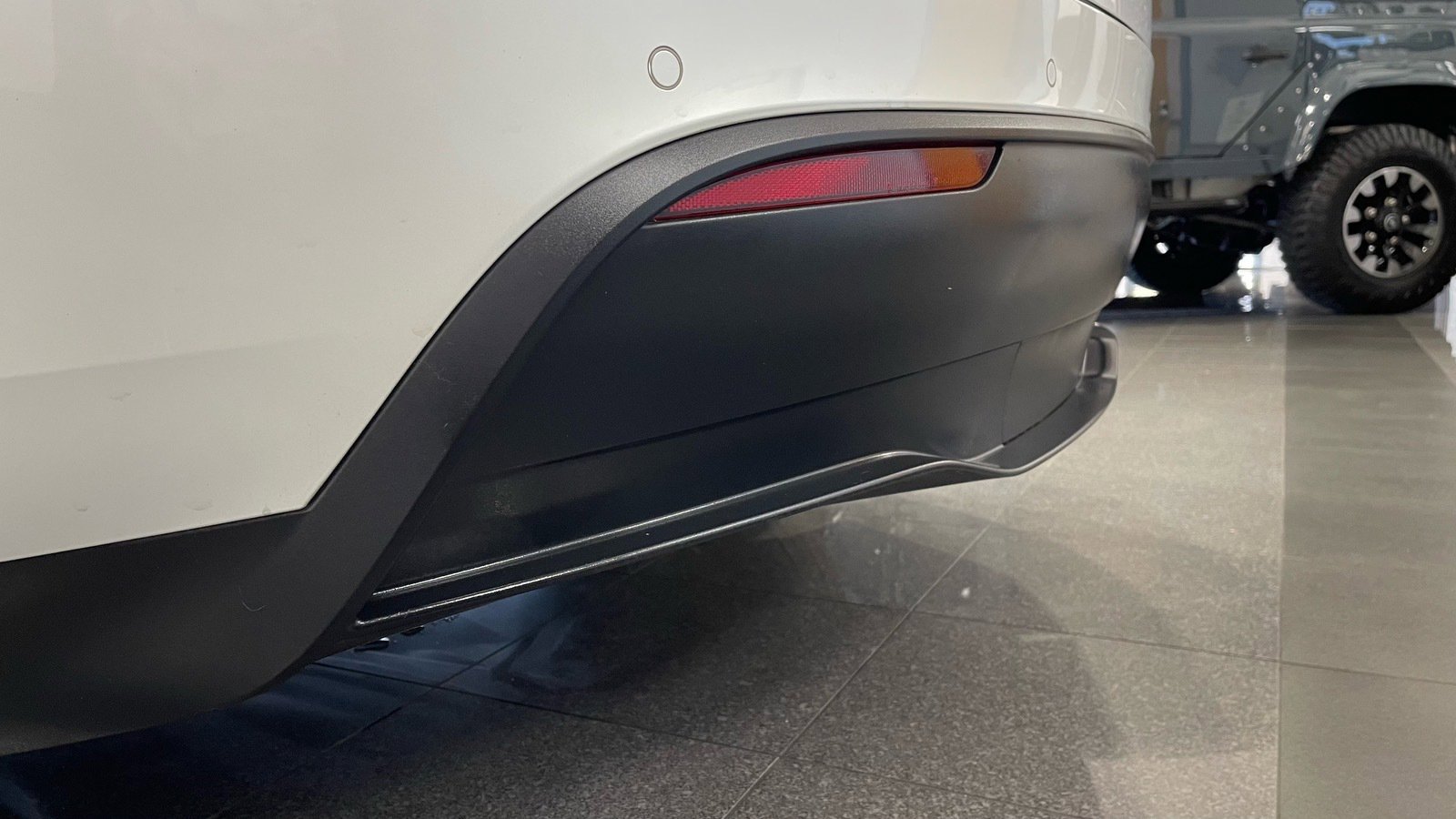 Used 2021 Tesla Model Y Long Range image 16
