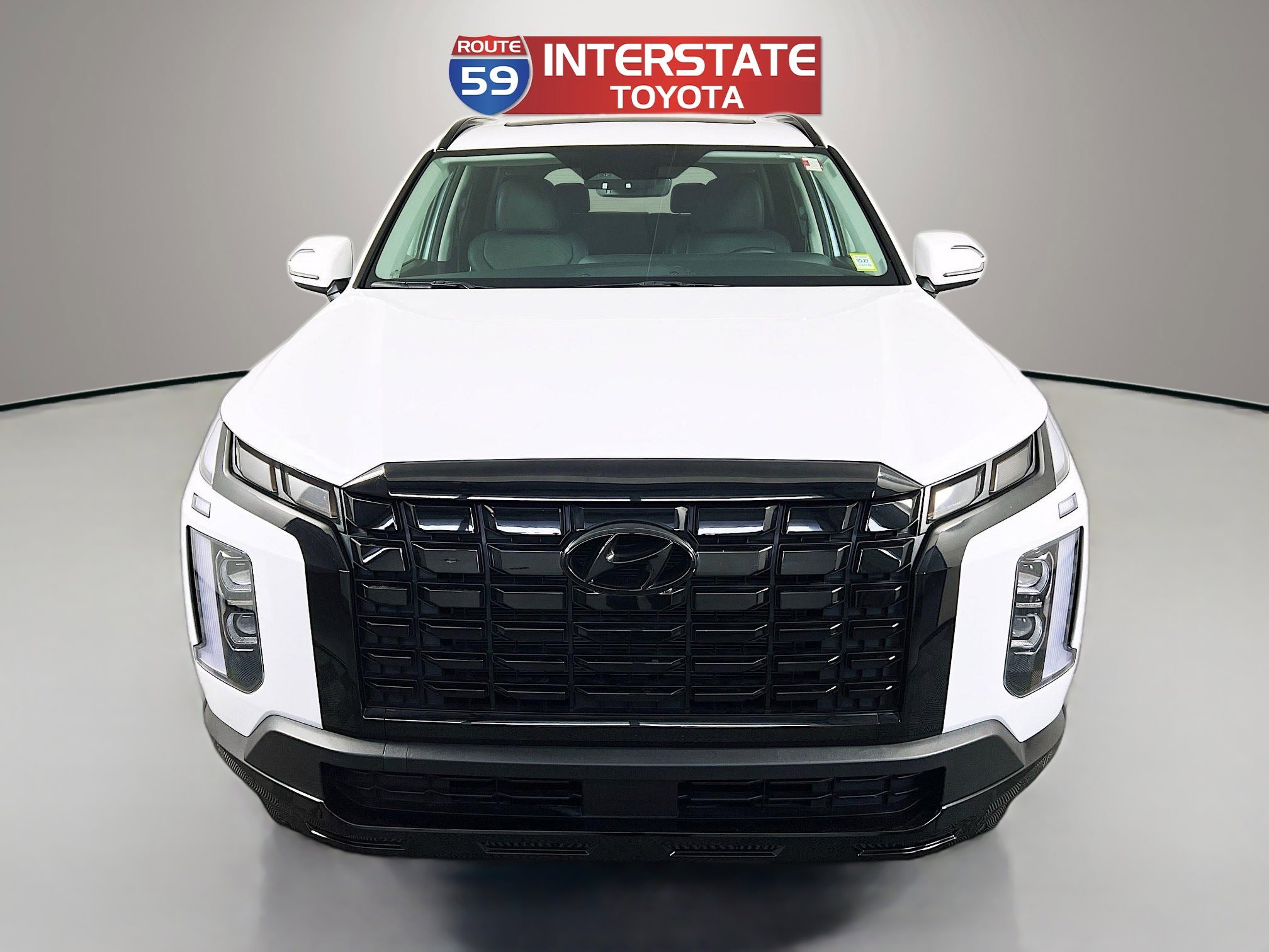 Used 2024 Hyundai Palisade XRT FWD image 2