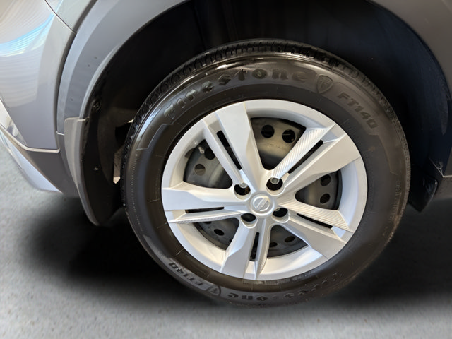 Used 2024 Nissan Kicks S FWD image 34