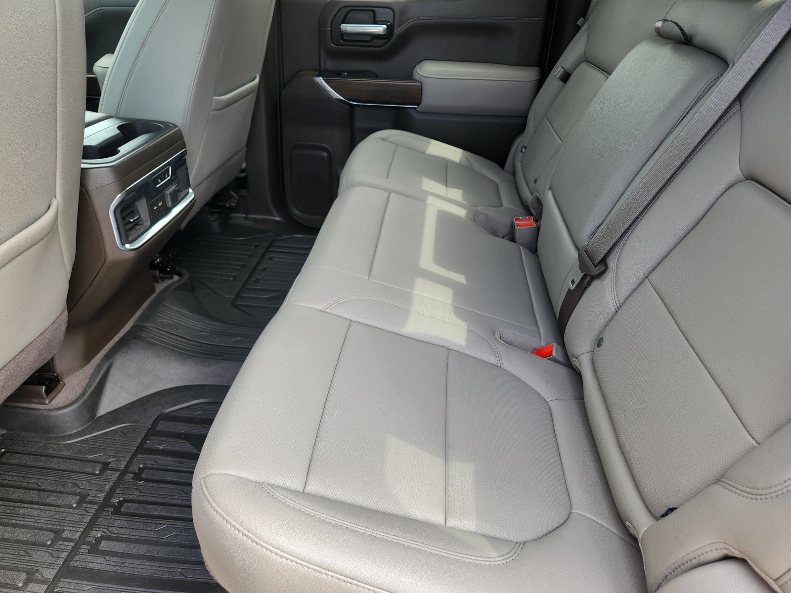 Used 2021 GMC Sierra 1500 SLT AWD/4WD image 12