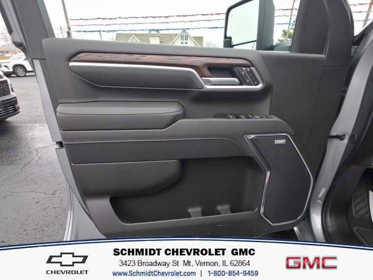 New 2026 GMC Sierra 2500 SLT w/ SLT Premium Package image 11