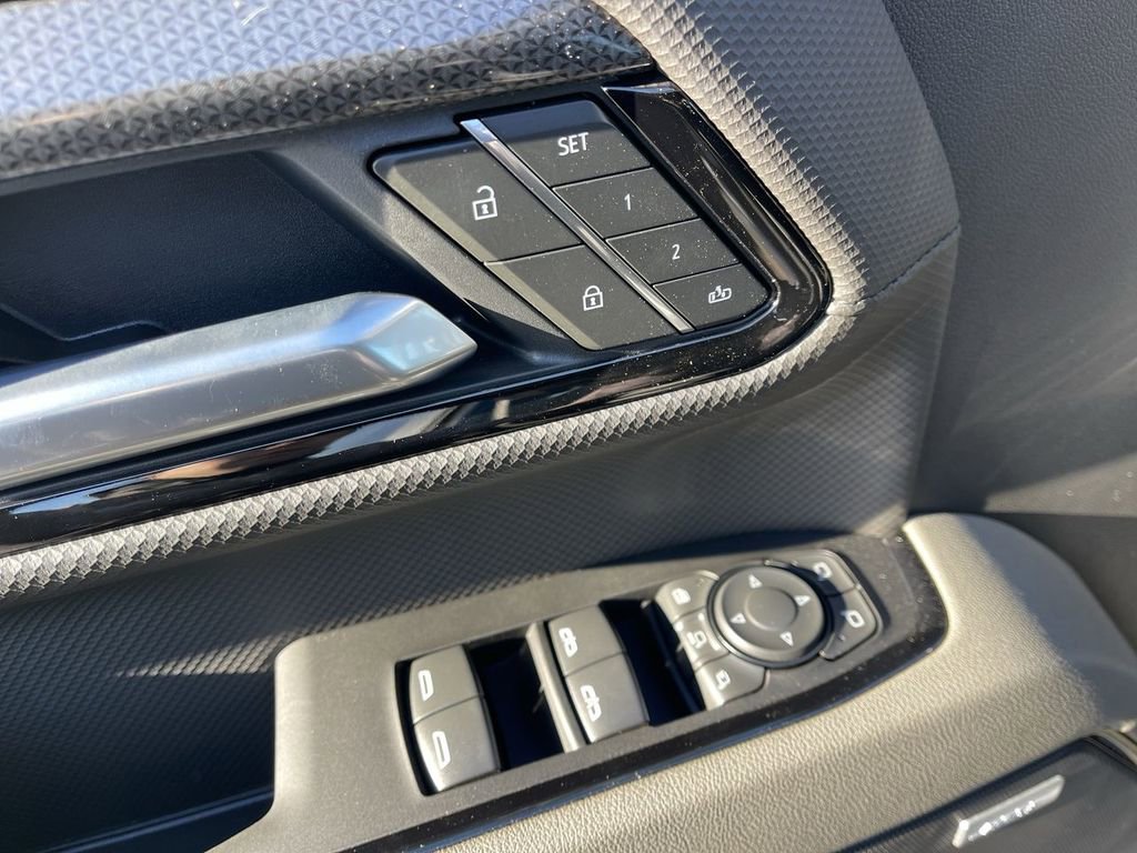 New 2025 Chevrolet Silverado 2500 ZR2 w/ Technology Package image 13