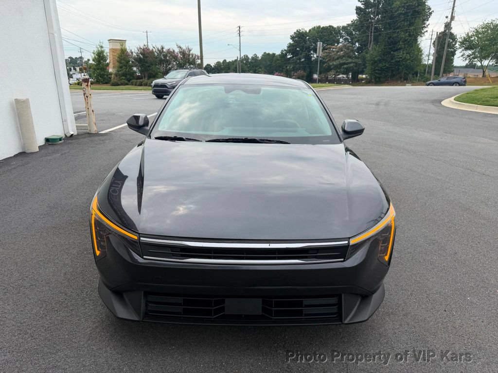 Used 2025 Kia K4 FWD image 2