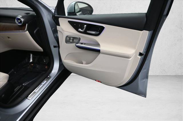 Certified 2025 Mercedes-Benz GLC 300 4MATIC image 30